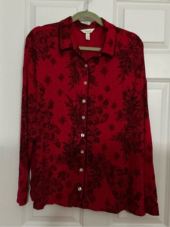Soma Other - Soma Red and Black Printed Button-Front Pajama Top EUC